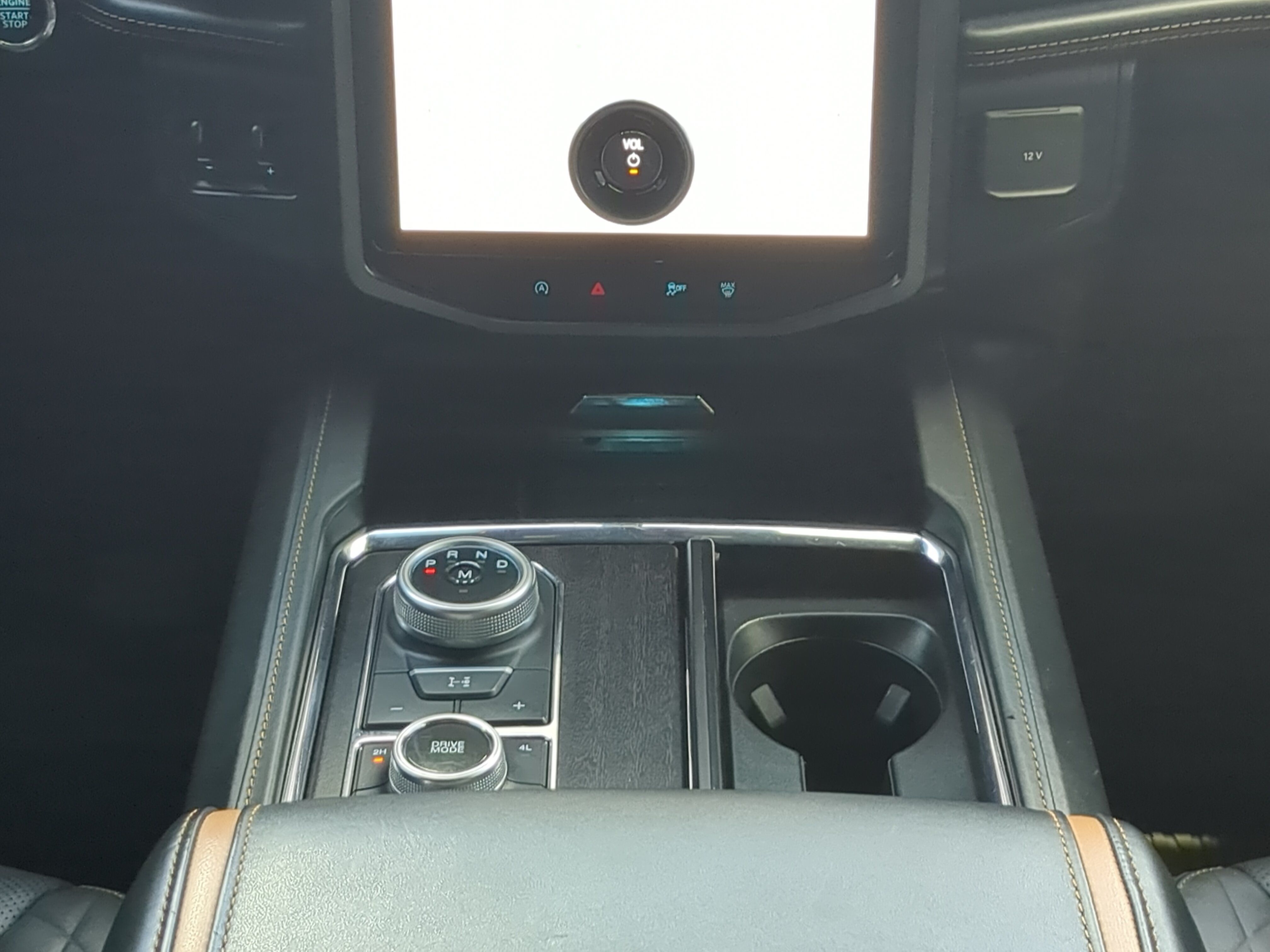 Used 2023 Ford Expedition Platinum AWD/4WD image 17
