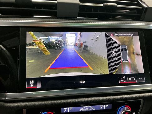 Certified 2025 Audi Q3 2.0T Premium Plus w/ Premium Plus Package image 23