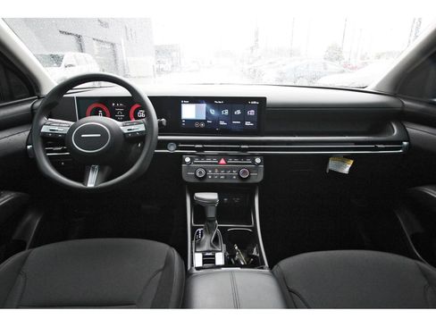 Certified 2026 Hyundai Tucson SE FWD image 12