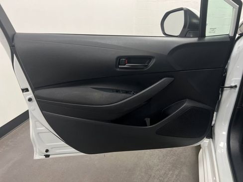 Used 2024 Toyota Corolla LE image 12