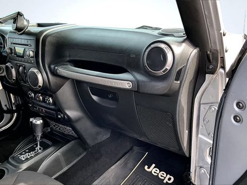 Used 2017 Jeep Wrangler Sport w/ Quick Order Package 24S image 24