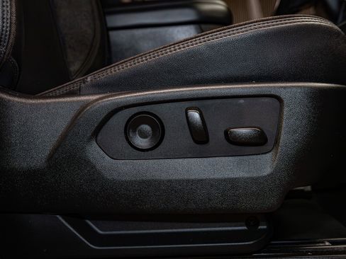 Used 2023 Chevrolet Tahoe High Country image 26