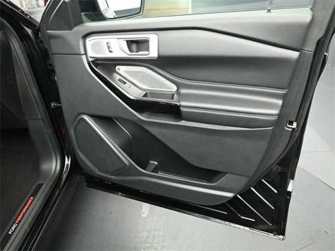 Certified 2021 Ford Explorer ST w/ ST Street Pack image 29