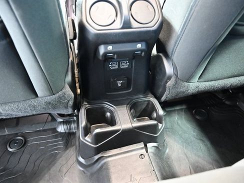 Used 2021 Jeep Wrangler Unlimited Sport image 27