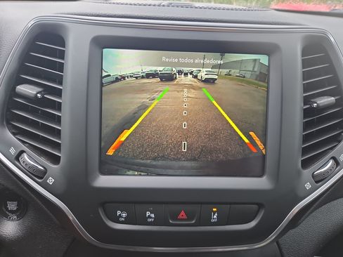 Used 2023 Jeep Cherokee Altitude Lux AWD/4WD image 14