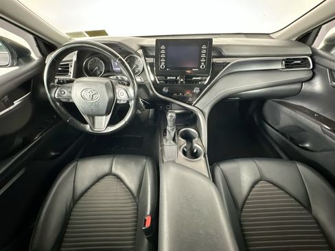 Used 2021 Toyota Camry SE FWD image 10