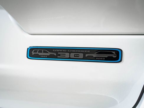 Used 2023 Jeep Grand Cherokee 30th Anniversary image 16
