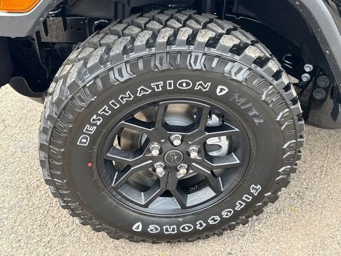New 2026 Jeep Gladiator Mojave AWD/4WD image 7