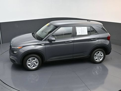 Certified 2026 Hyundai Venue SE FWD image 19