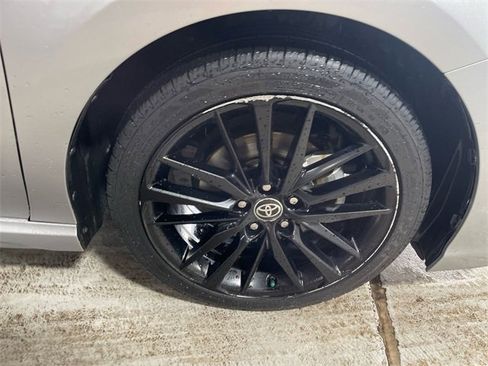 Used 2023 Toyota Camry XSE image 10