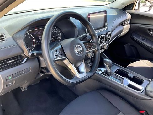 Used 2024 Nissan Sentra SV image 19