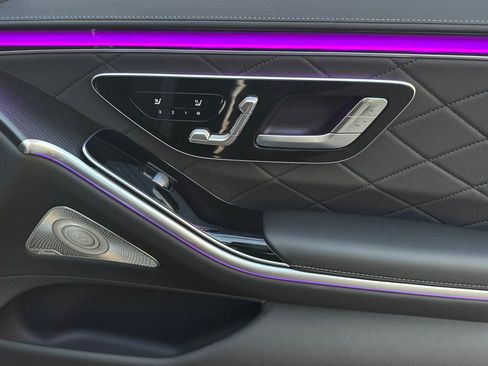 Certified 2025 Mercedes-Benz S 580 4MATIC Sedan image 35