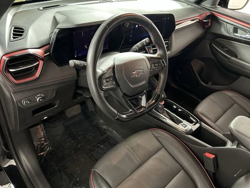 Used 2024 Chevrolet TrailBlazer RS w/ Convenience Package image 11