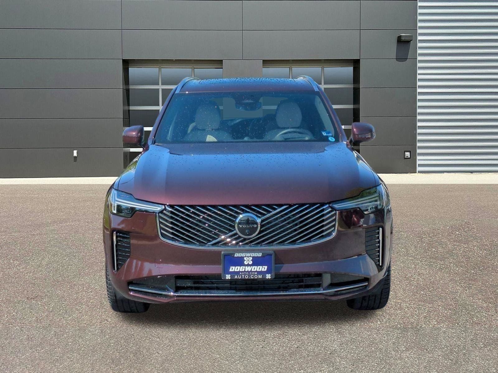 New 2026 Volvo XC90 B5 Ultra w/ Protection Package Premier AWD/4WD image 2