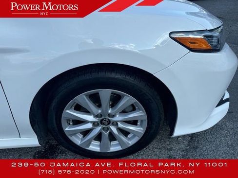 Used 2019 Toyota Camry L image 7