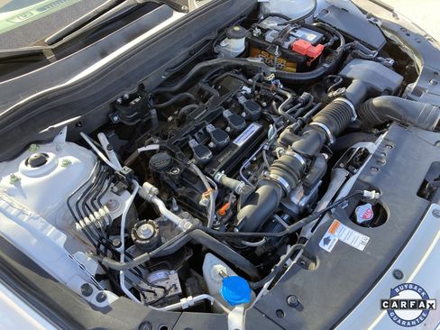 Used 2018 Honda Accord Touring image 39