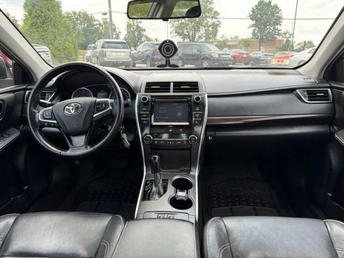 Used 2016 Toyota Camry XLE FWD image 7