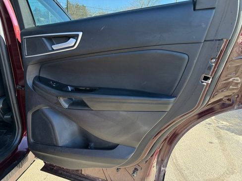 Used 2020 Ford Edge SEL w/ Convenience Package image 24