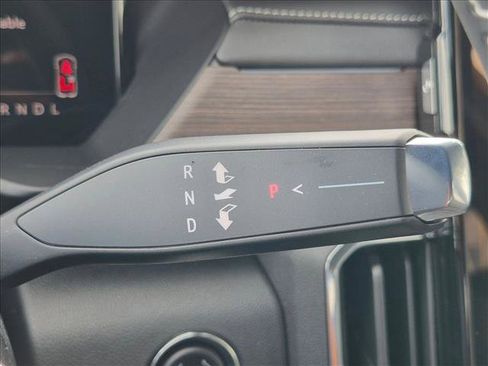 Used 2026 GMC Acadia Denali w/ Super Cruise Package FWD image 14