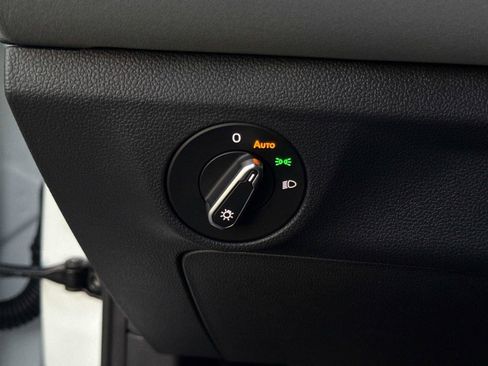 New 2026 Volkswagen Jetta SE image 29