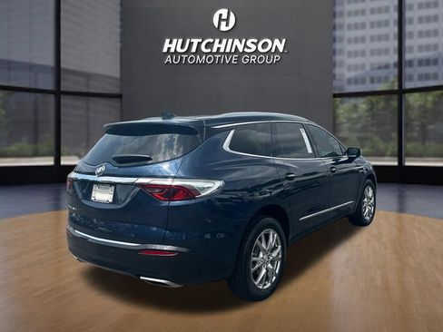 Used 2023 Buick Enclave Premium FWD image 7