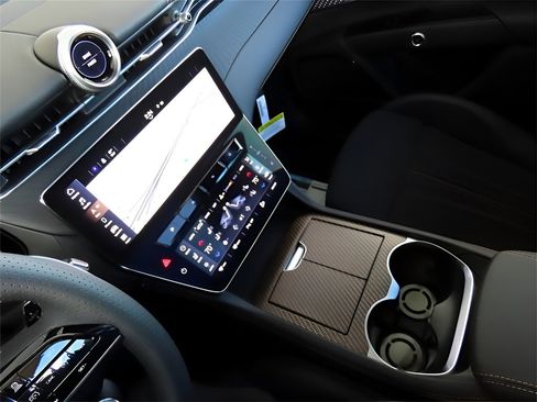 New 2025 Maserati Grecale Folgore image 31