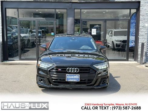 Used 2020 Audi S8 L w/ S8 Executive Package AWD/4WD image 4