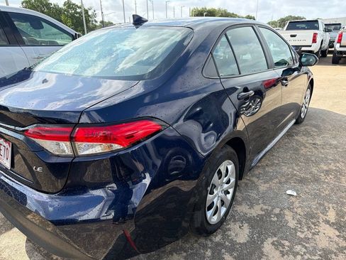 Used 2025 Toyota Corolla LE FWD image 5