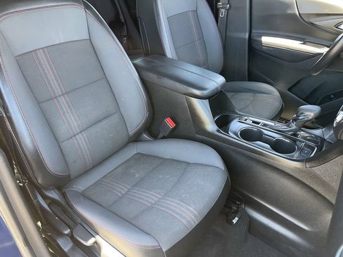 Used 2022 Chevrolet Equinox RS FWD image 11