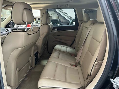 Used 2014 Jeep Grand Cherokee Overland AWD/4WD image 14