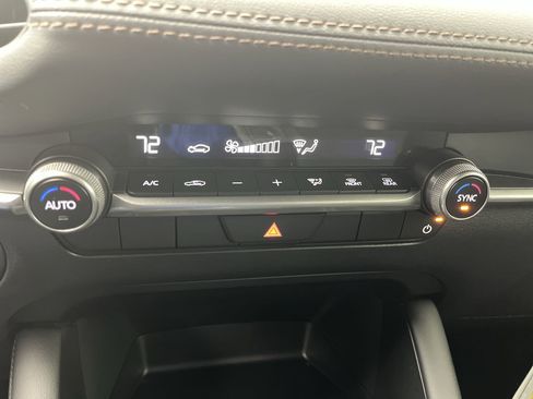 Certified 2025 MAZDA MAZDA3 s Sport image 19