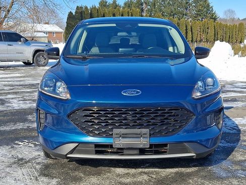 Certified 2020 Ford Escape SE Sport image 2