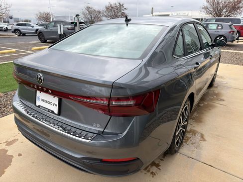 New 2026 Volkswagen Jetta SE image 5