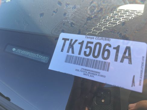 Used 2025 Toyota 4Runner TRD Off-Road image 29