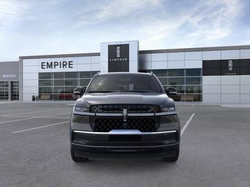 New 2026 Lincoln Navigator L Reserve AWD/4WD image 6