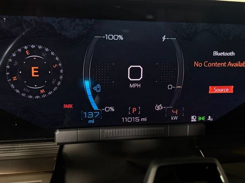 Used 2025 GMC Hummer EV 2X AWD/4WD image 17