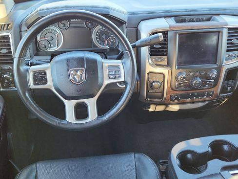 Used 2018 RAM 2500 Laramie w/ Convenience Group AWD/4WD image 12