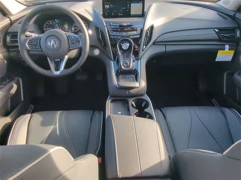 Certified 2025 Acura RDX SH-AWD w/ Advance Package image 15