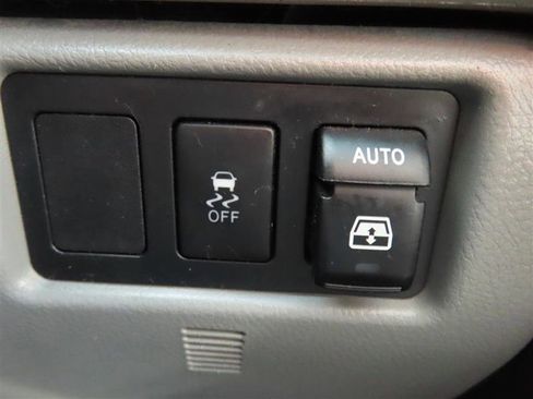 Used 2014 Toyota Sequoia Limited image 23