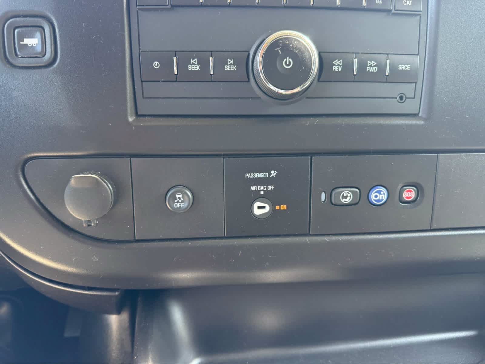 Used 2024 GMC Savana 2500 w/ Driver Convenience Package RWD image 18