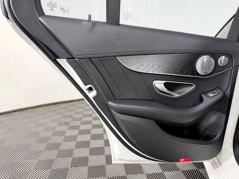 Used 2015 Mercedes-Benz C 300 Sedan image 34