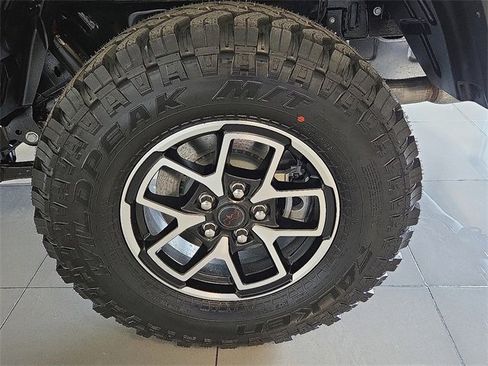 New 2026 Jeep Gladiator Rubicon w/ Steel Bumper Group image 8