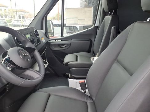 New 2026 Mercedes-Benz Sprinter 2500 image 13