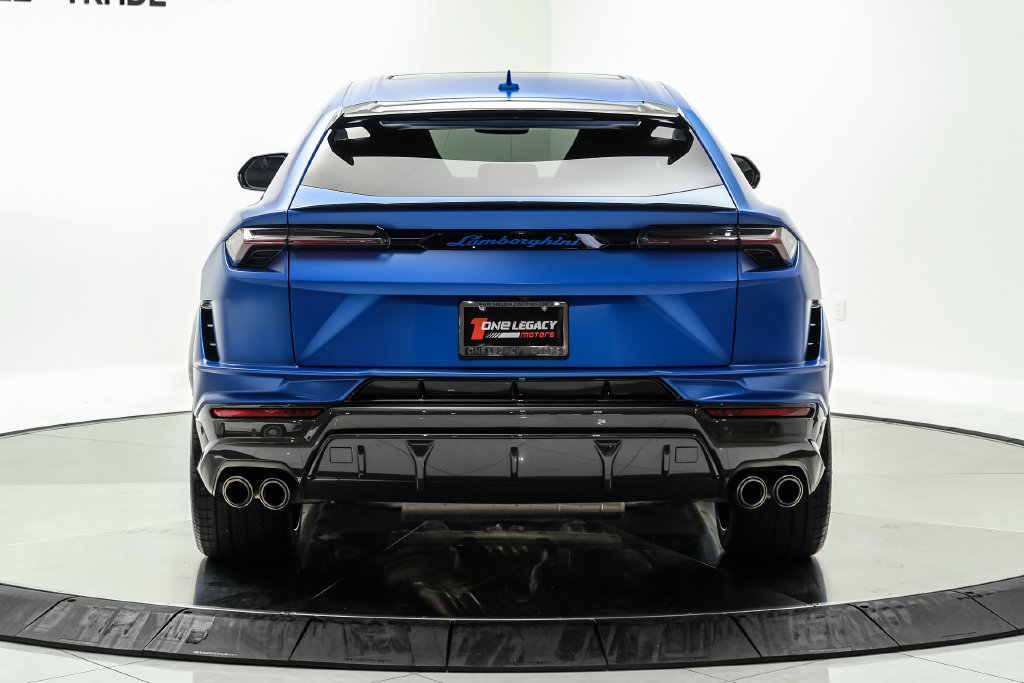 Used 2023 Lamborghini Urus Performante AWD/4WD image 10