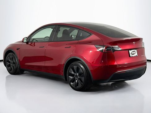 Used 2025 Tesla Model Y Long Range image 9