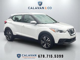 Used 2020 Nissan Kicks SV image 1