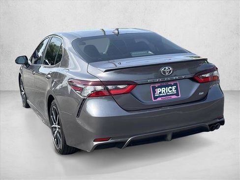 Certified 2022 Toyota Camry SE FWD image 6