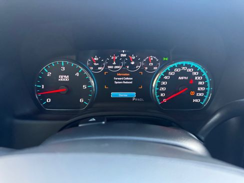 Used 2017 Chevrolet Tahoe LT w/ Luxury Package AWD/4WD image 25