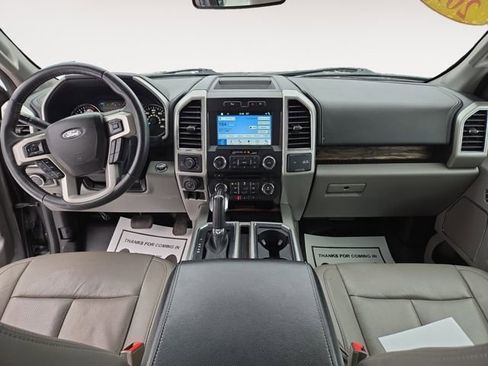 Used 2018 Ford F150 Lariat w/ Trailer Tow Package image 3