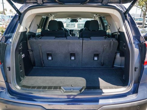 Used 2023 Subaru Ascent Premium w/ Convenience Package AWD/4WD image 25